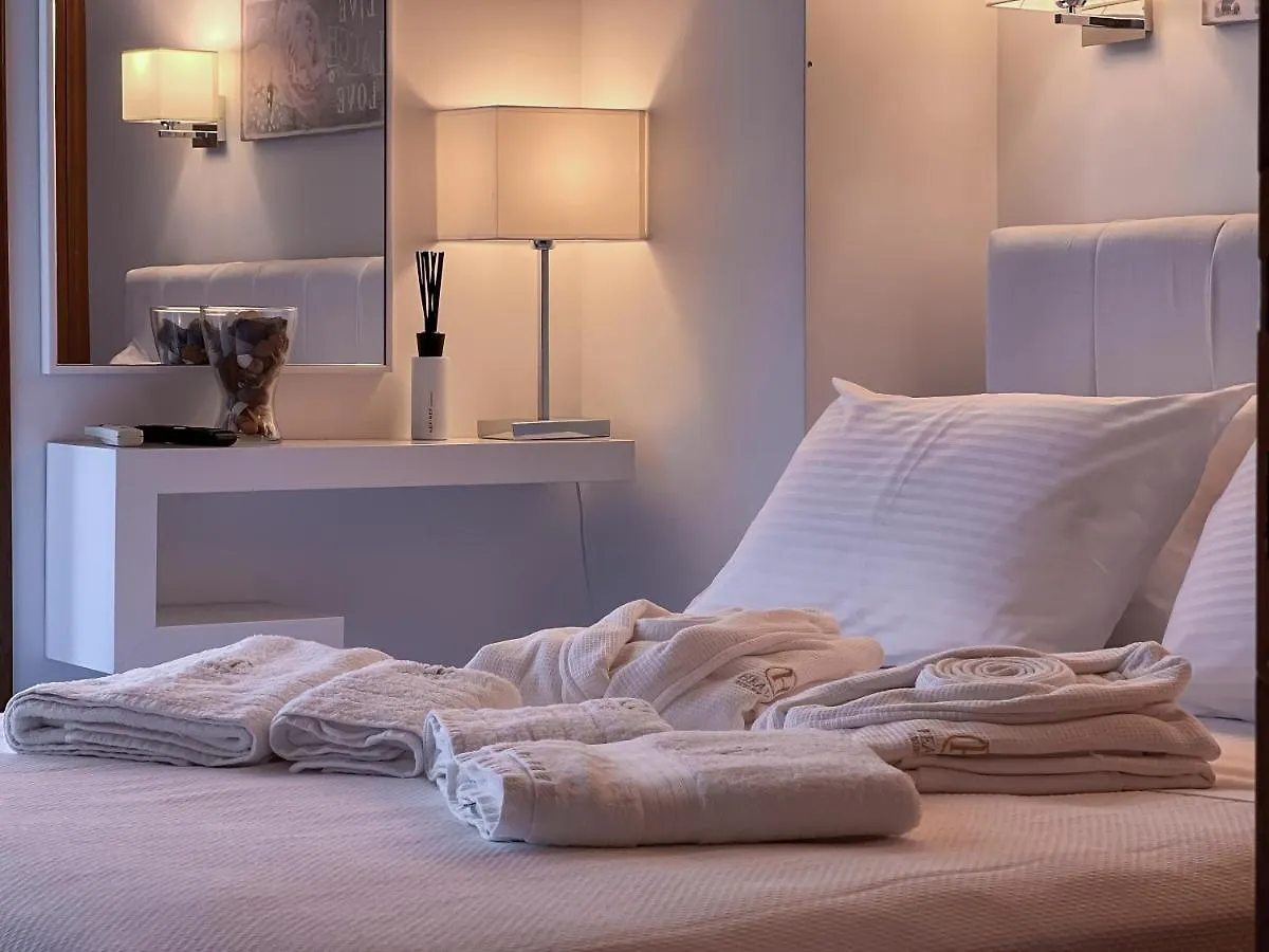 Heaven Luxury Villa Nea Roda
