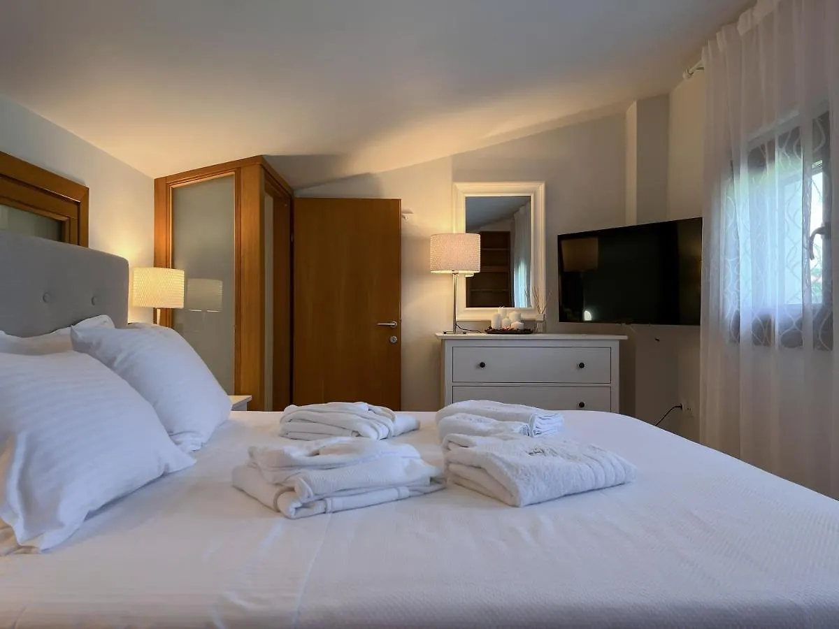 Heaven Luxury Villa Nea Roda