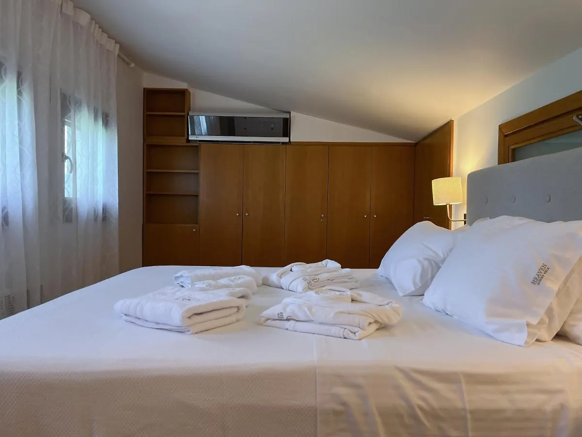 Heaven Luxury Villa Nea Roda
